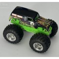 Hot Wheels Monster Jam Grave Digger - Large Hub