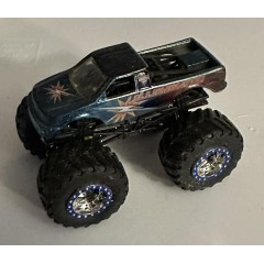Hot Wheels Monster Jam Illuminator - Large Hub