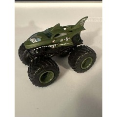 Hot Wheels Monster Jam Shark Shock - Large Hub