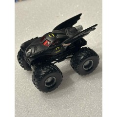 Hot Wheels Monster Jam Batman - Small Hub Hot Wheels Monster Jam Batman - Small Hub
