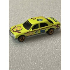 Hot Wheels 1993 Revealers Series Mercedes Benz 300SEL - Yellow Hot Wheels 1993 Revealers Series Mercedes Benz 300SEL - Yellow