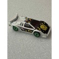Hot Wheels 1993 Revealers Series Lamborghini Countach - White