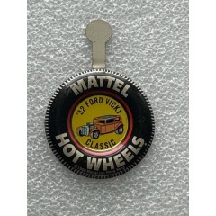Hot Wheels Redline Button - '32 Ford Vicky Classic