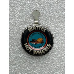 Hot Wheels Redline Button - The Heavyweights Cement Mixer