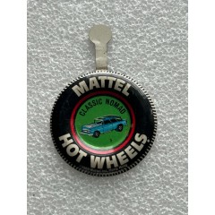 Hot Wheels Redline Button - Classic Nomad