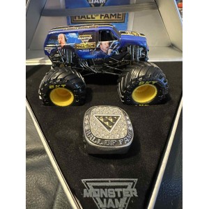 Spin Master Monster Jam 2020 Hall of Fame Boxed Exclusive Spin Master Monster Jam 2020 Hall of Fame Boxed Exclusive
