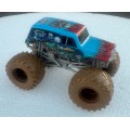 Spin Master Monster Jam Mystery Mudders Son Uva Digger SD2-14