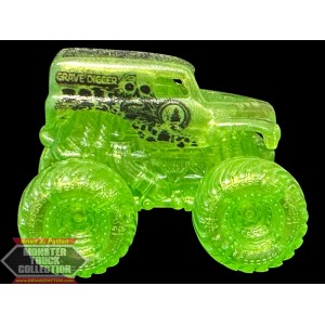 Spin Master Monster Jam Minis Series 17 Grave Digger - Rare Translucent Green